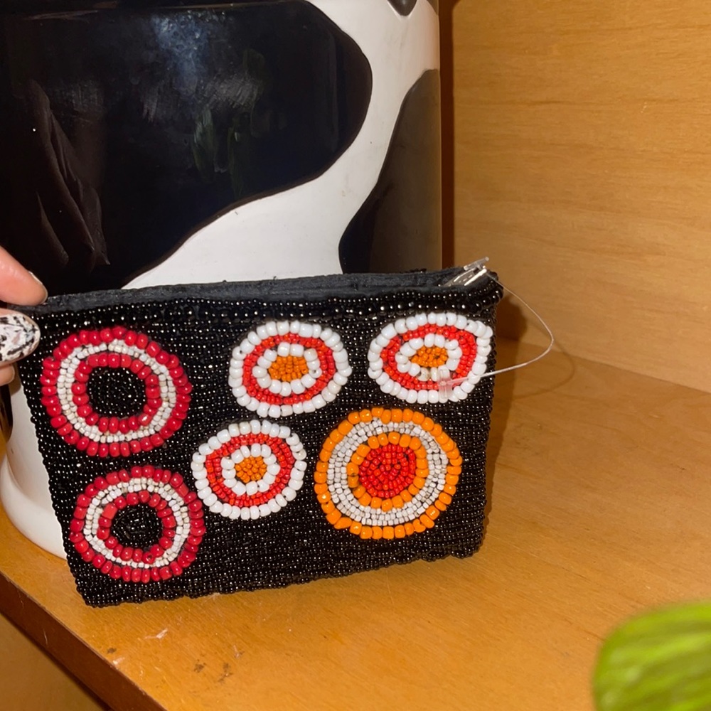 Beaded patterned card purse